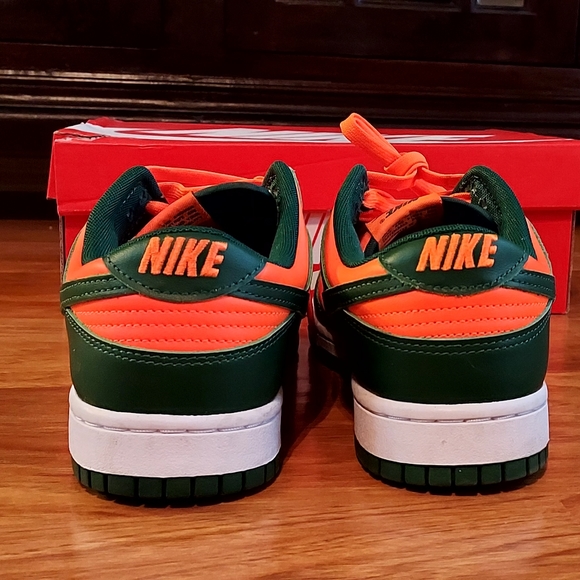 Nike Dunk Low Retro Miami Hurricanes-Size 9.5 main image 7